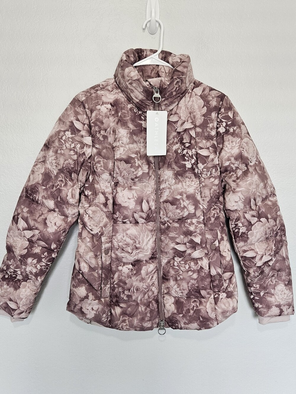 NWT Athleta | Downtown Puffer Down Womens Small Velvety Pink Rose Floral Flower
